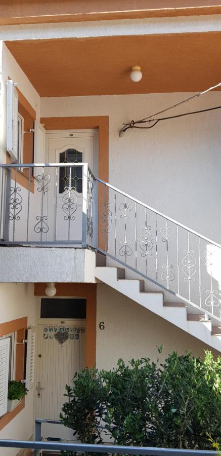 Apartments Vlasta Karlobag Exterior photo